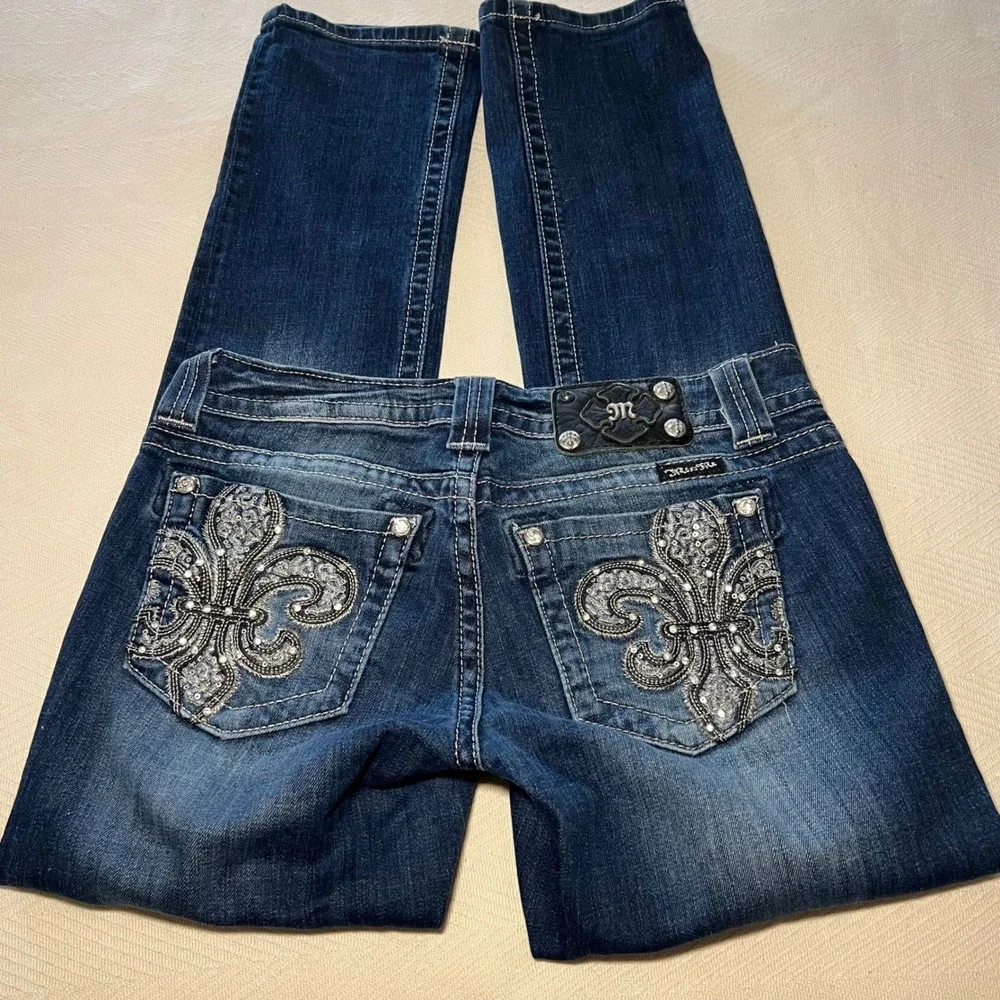 Miss Me Easy Straight Low Rise Embellished Jeans Medium Wash Y2K 27